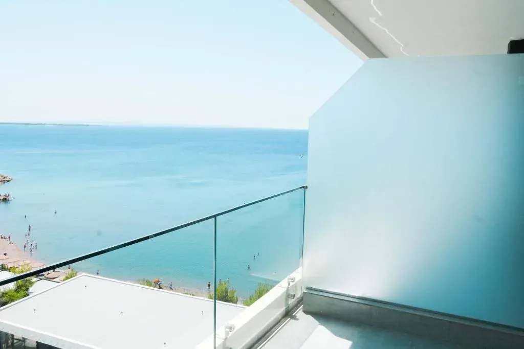 Double Room with Sea View - 7