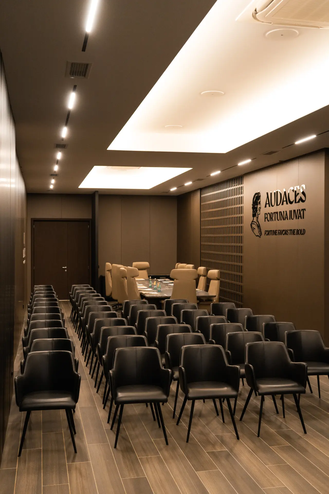 Conferences & Corporate Events - 10
