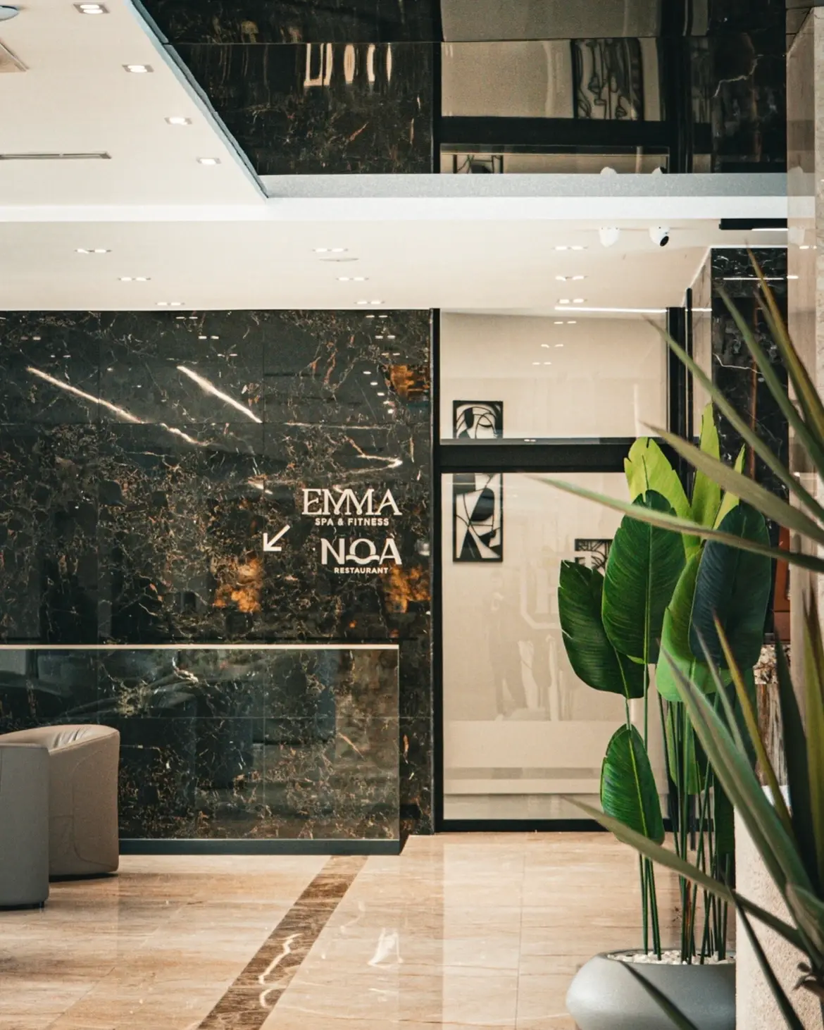 Lobby Bar - 2