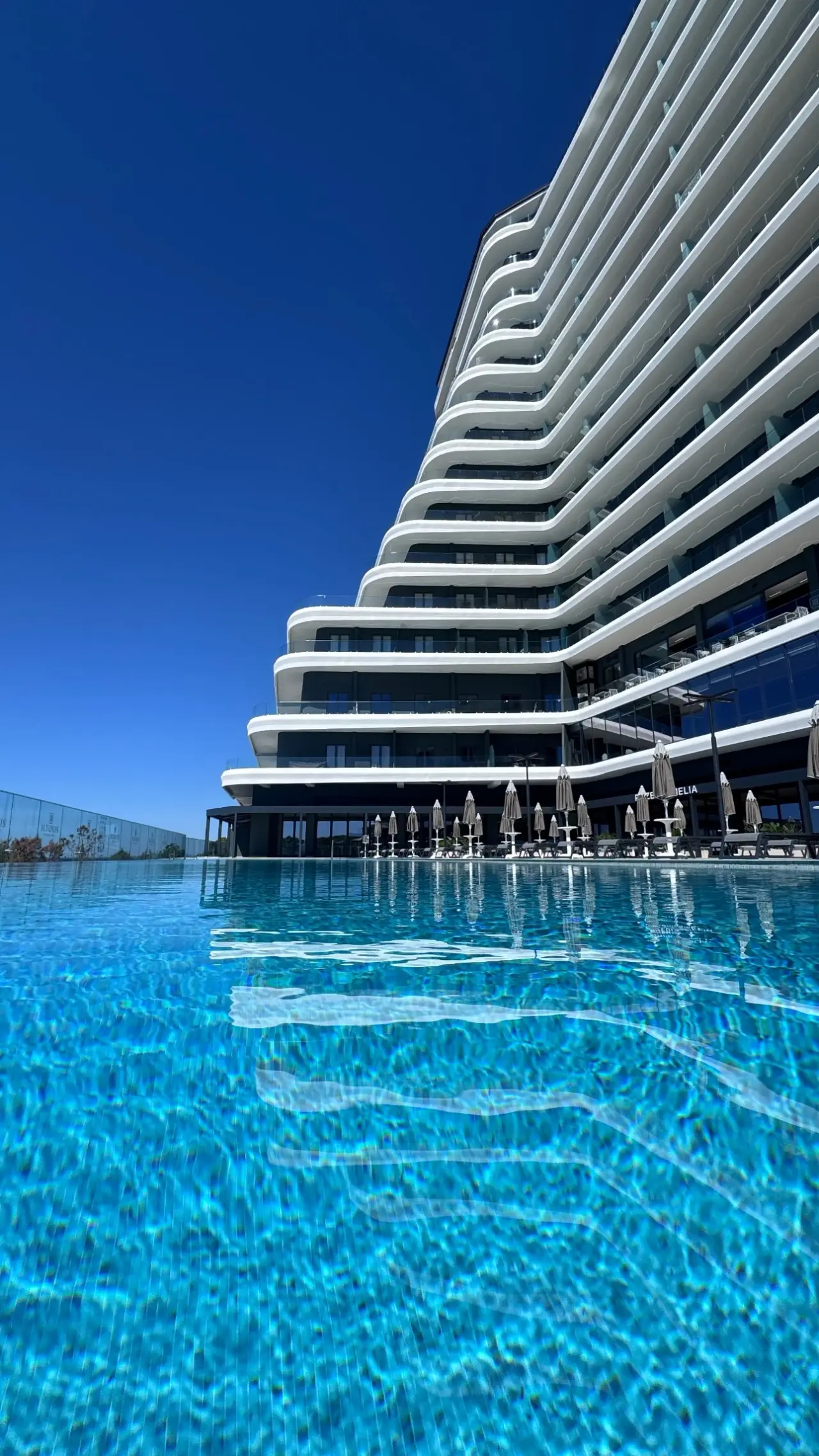 Ilyonis Hotel exterior